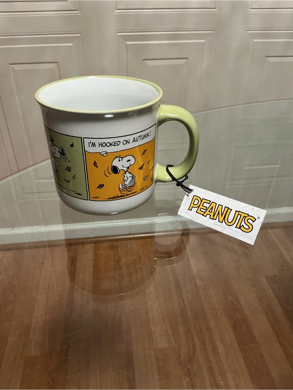 Brand New Peanuts Snoopy I'm Hooked On Autumn!21oz Mug By Gibson